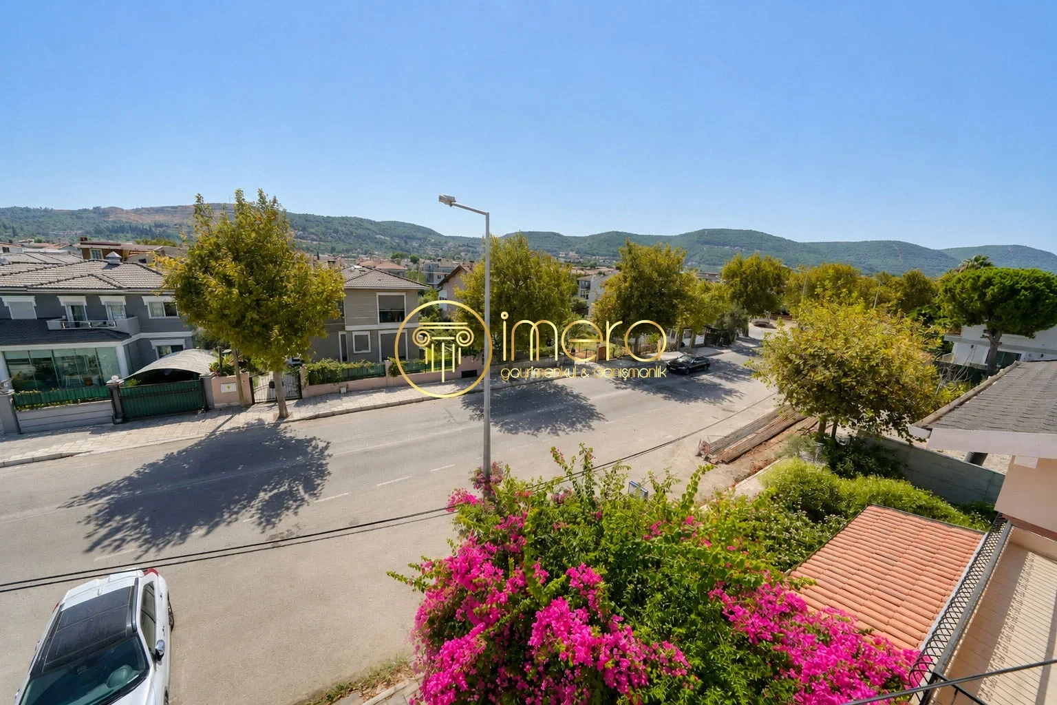 ÇEŞMEALTI’NDA DENİZLİ MAH. DENİZ MANZARALI KİRALIK DAİRE